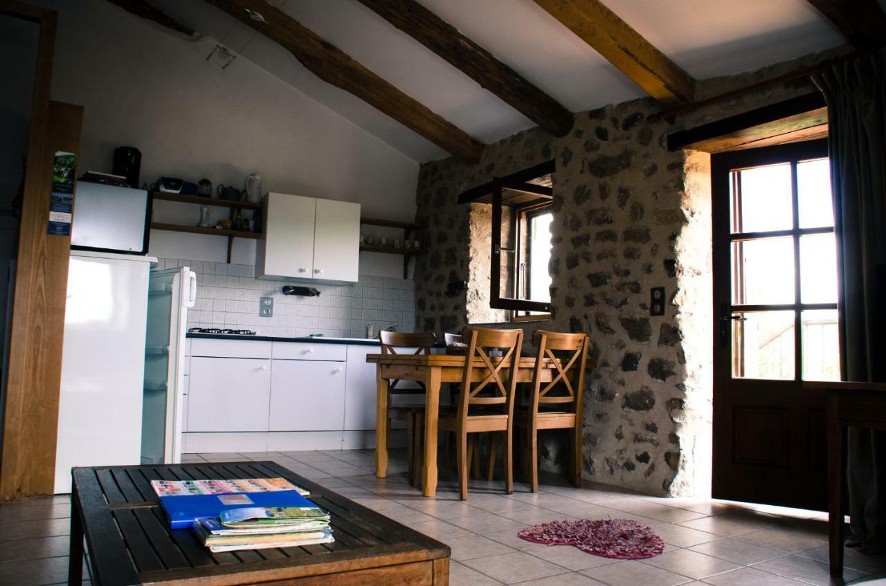 Le Petit Rias Gite Soleil Saint Maurice en Chalencon 외부 사진
